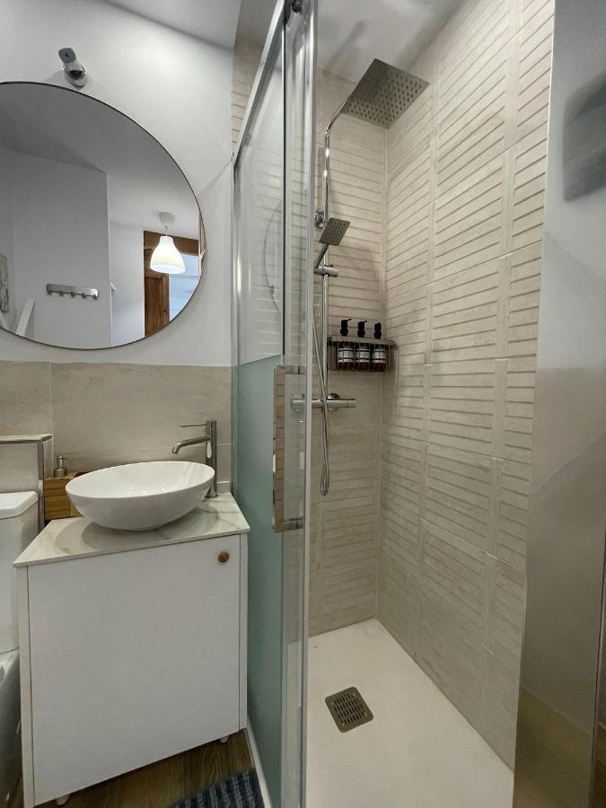 Studio On The Beach Front Malaga Bagian luar foto
