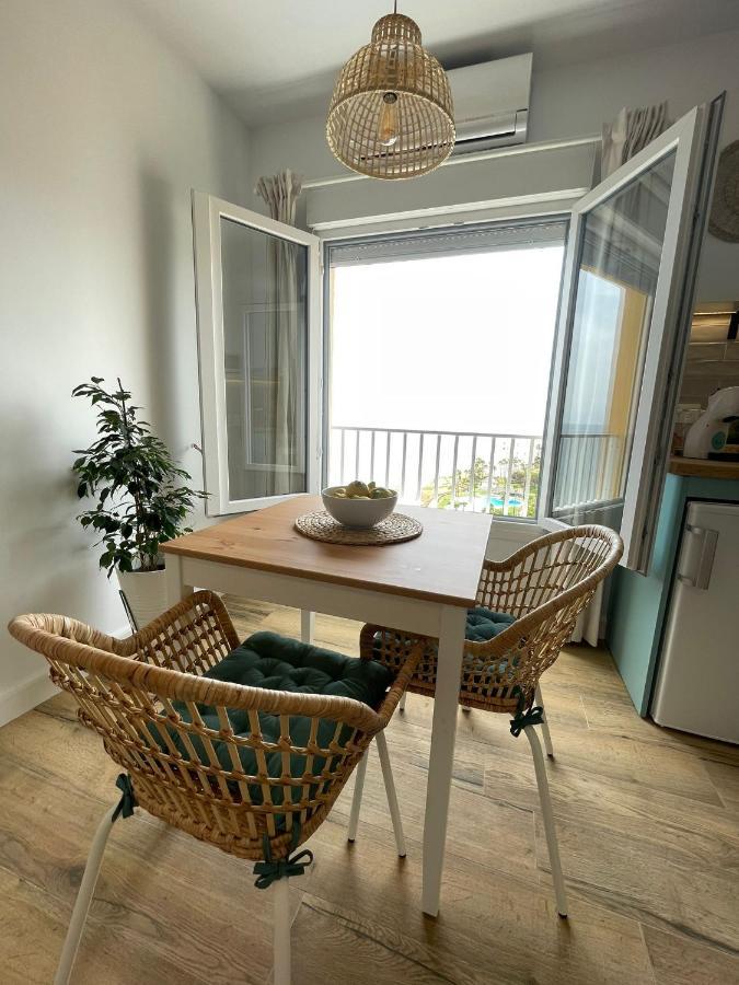 Studio On The Beach Front Malaga Bagian luar foto