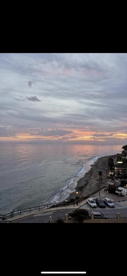 Studio On The Beach Front Apartment Malaga Bagian luar foto