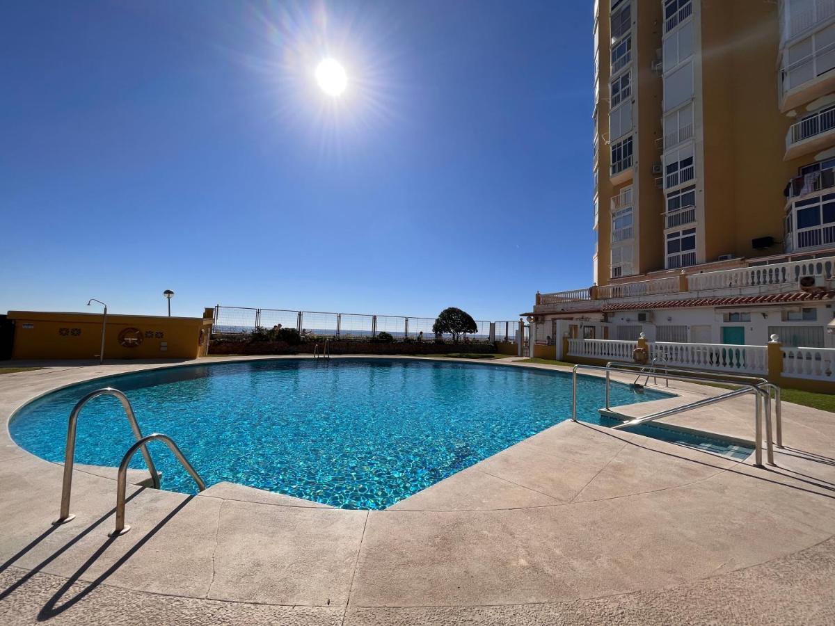 Studio On The Beach Front Malaga Bagian luar foto