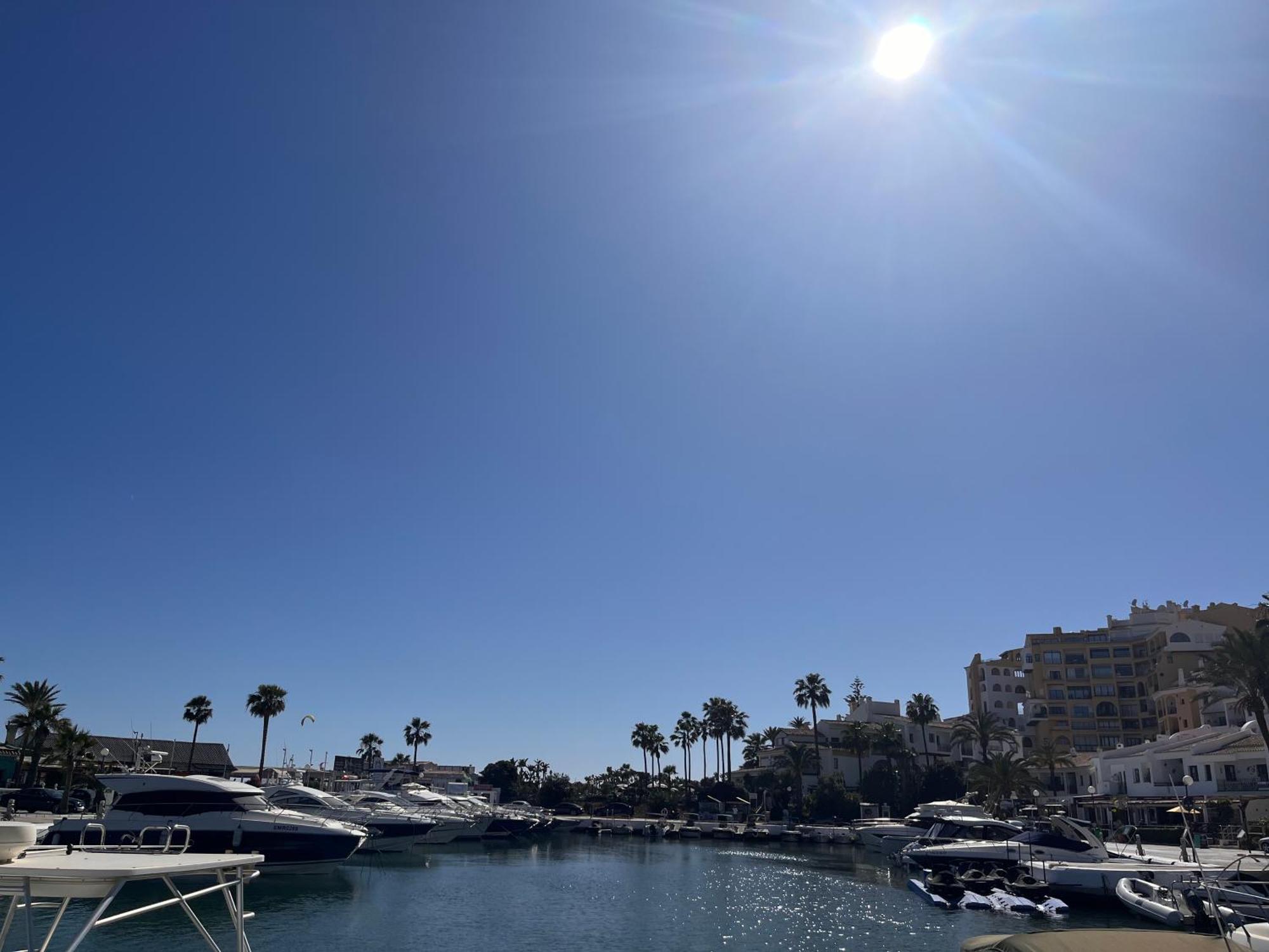 Studio On The Beach Front Apartment Malaga Bagian luar foto